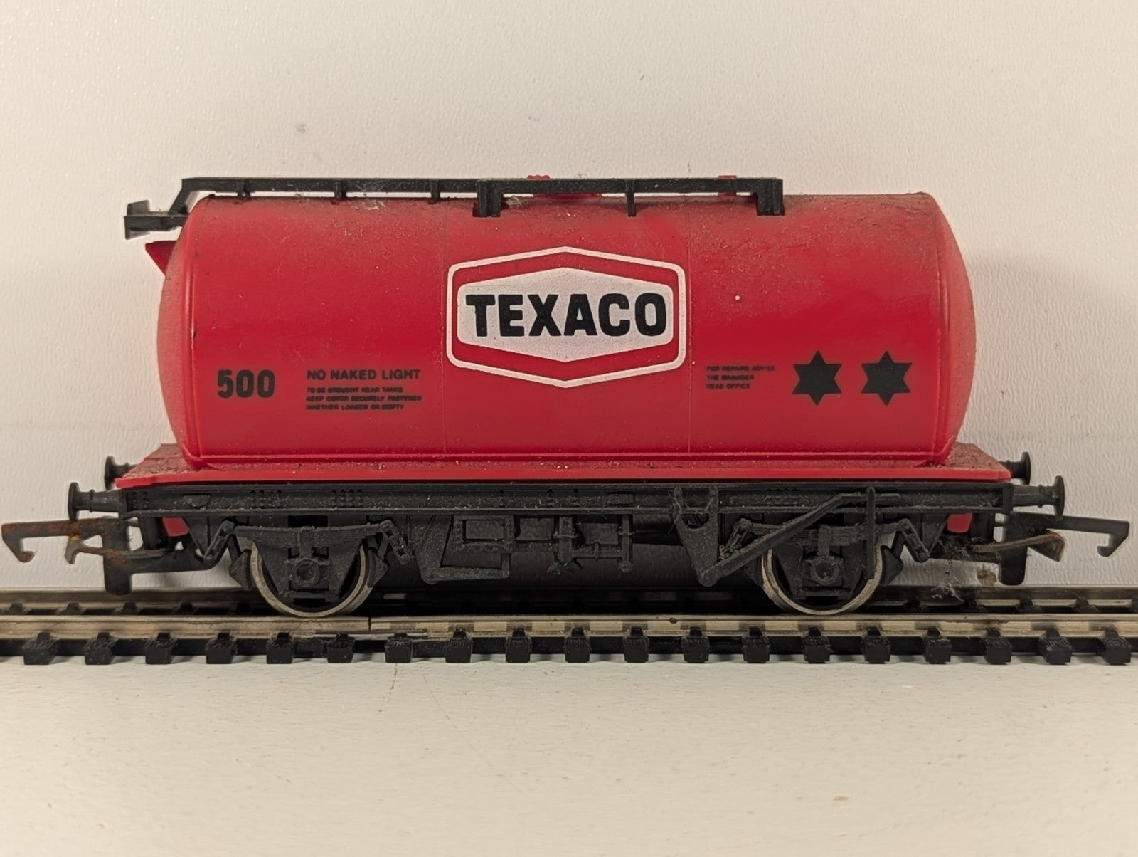 Hornby OO Gauge Texaco Tank Wagon Goods Wagon 500 Texaco Red R127