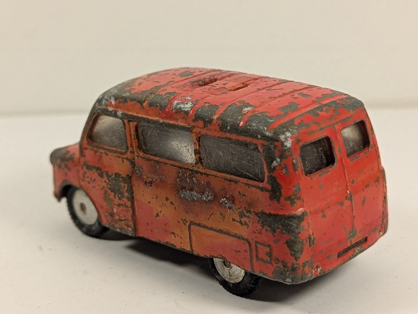 Corgi Toys 404 Bedford Dormobile Campervan 1:43 Scale - Chipped Paint