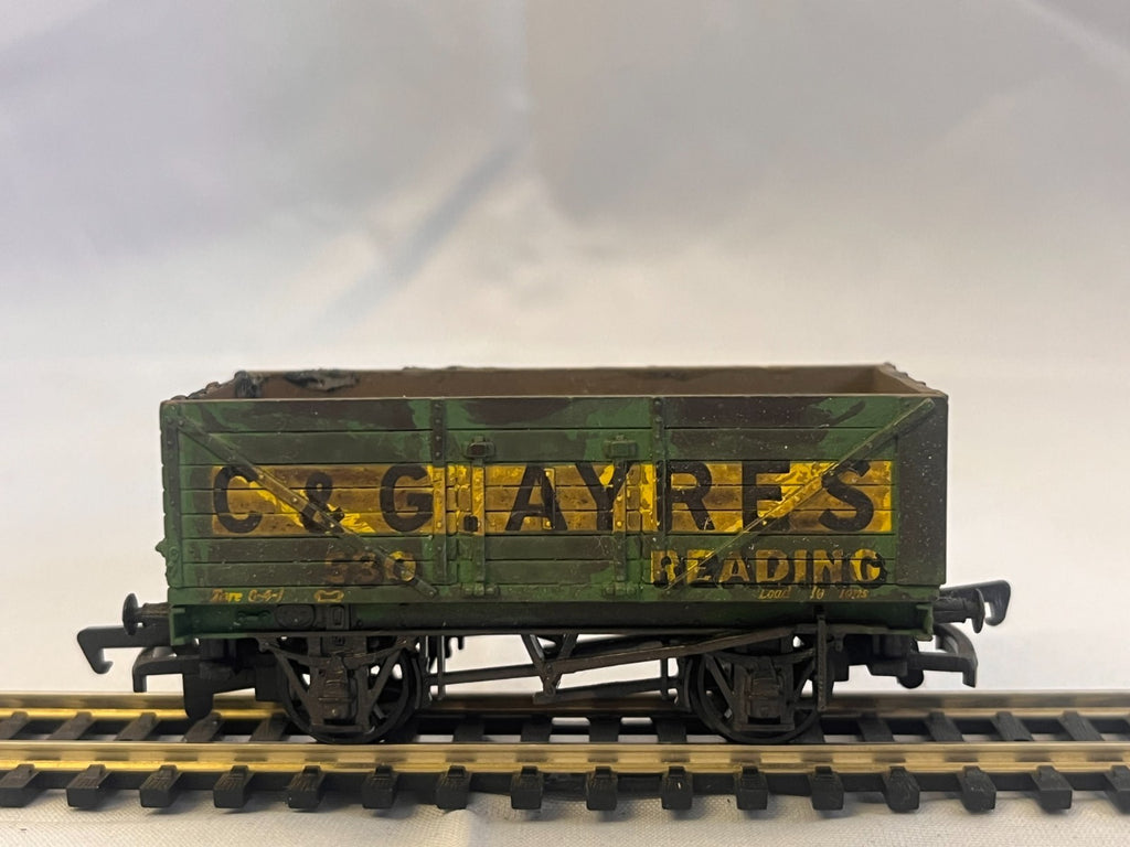 Replica Railways 13204 OO Gauge C & G Ayres Reading Wagon Weathered