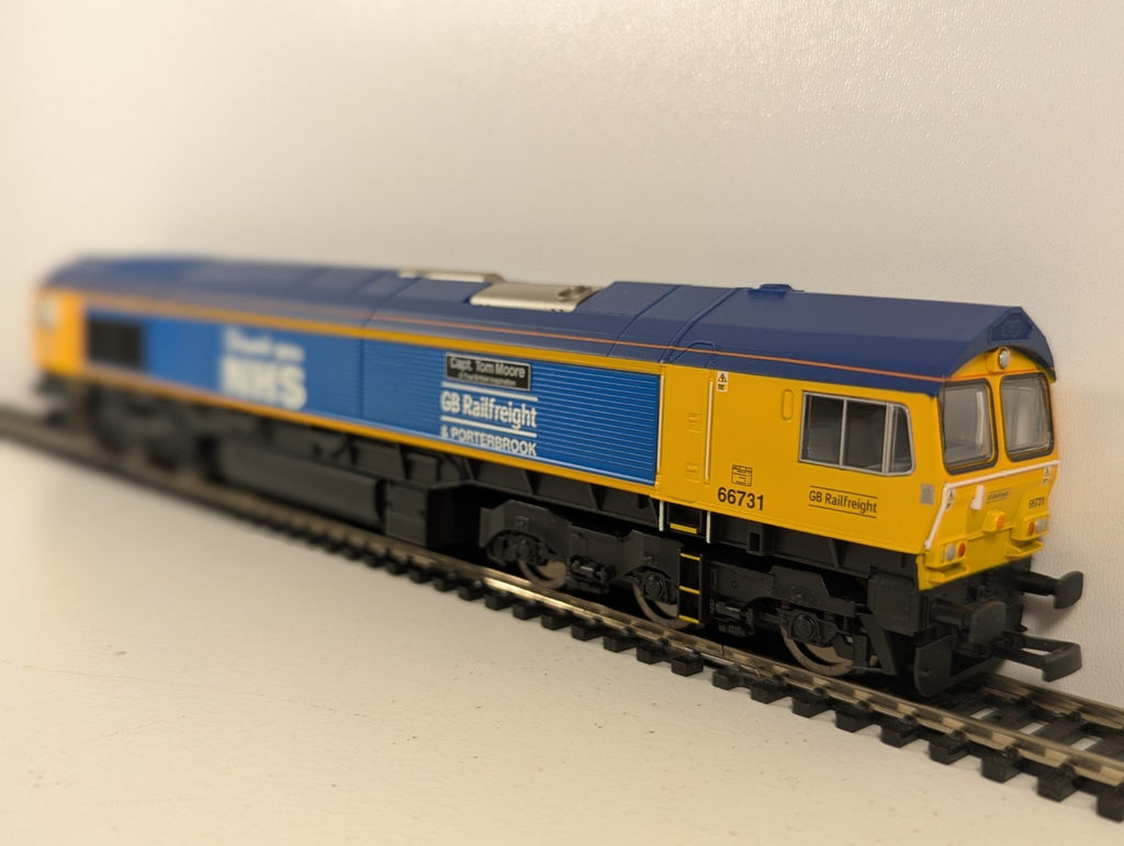 Hornby R30069 GBRf Class 66 “Capt. Tom Moore” No. 66731 Limited Edition