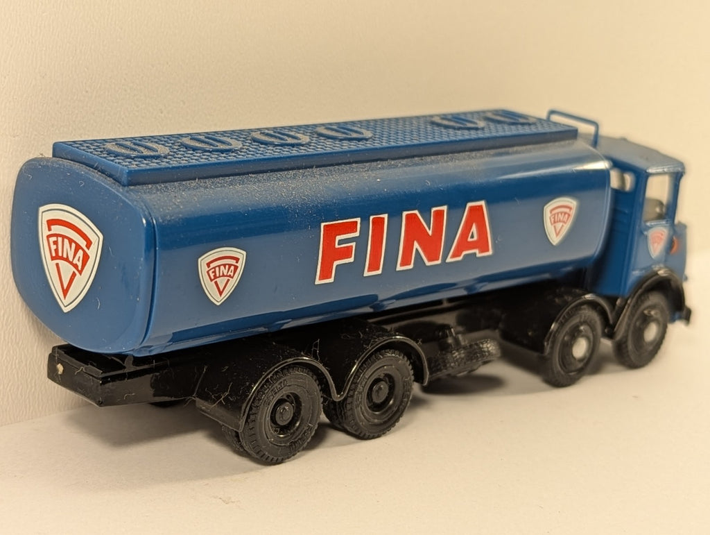 Exclusive First Editions (EFE) 13701 Atkinson 8-Wheel Elliptical Tanker – Fina