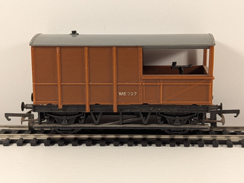 Tri-ang R124 BR Brake Van W6297 – OO Gauge
