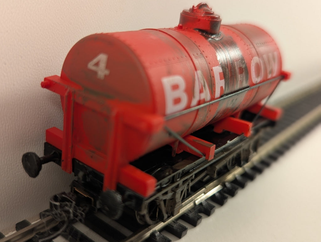 Dapol B597 12-Ton Tank Wagon – “Barrow” – Weathered – OO Gauge