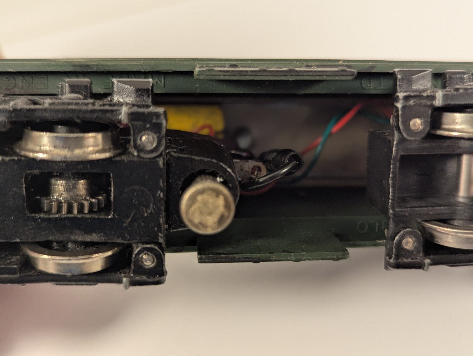 Hornby Dublo 3230 OO Gauge BR Class 20 Type 1 Diesel D8000 3-Rail