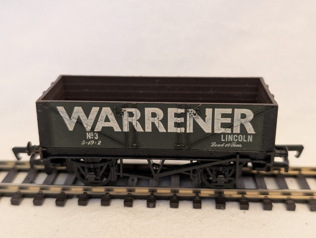 Mainline OO Gauge 7 Plank Open Wagon Goods Wagon No. 3 Warrener (Li