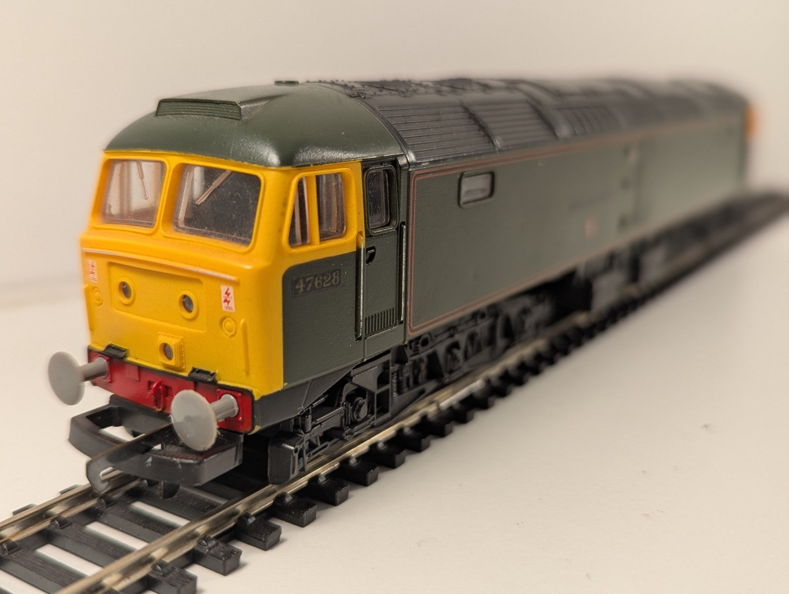 Lima 205215 Class 47 – 47628 “Sir Daniel Gooch” – BR Green