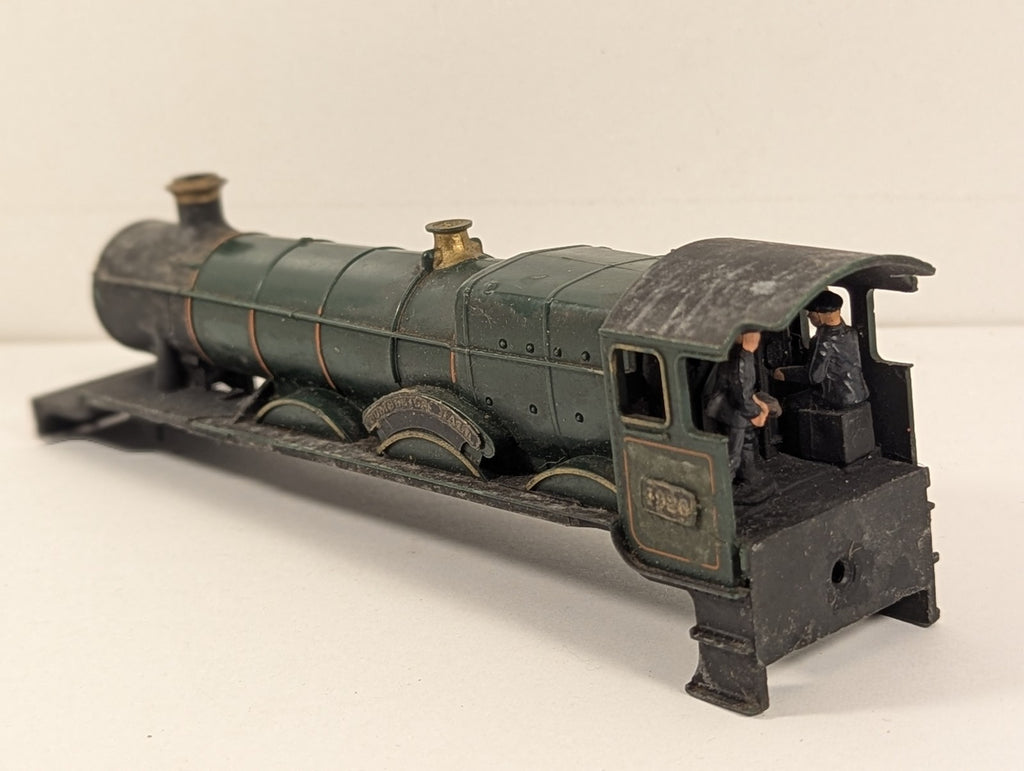 Tri-ang OO Gauge Class 4900 Hall Class 'Dumbleton Hall' Locomotive Body Shell