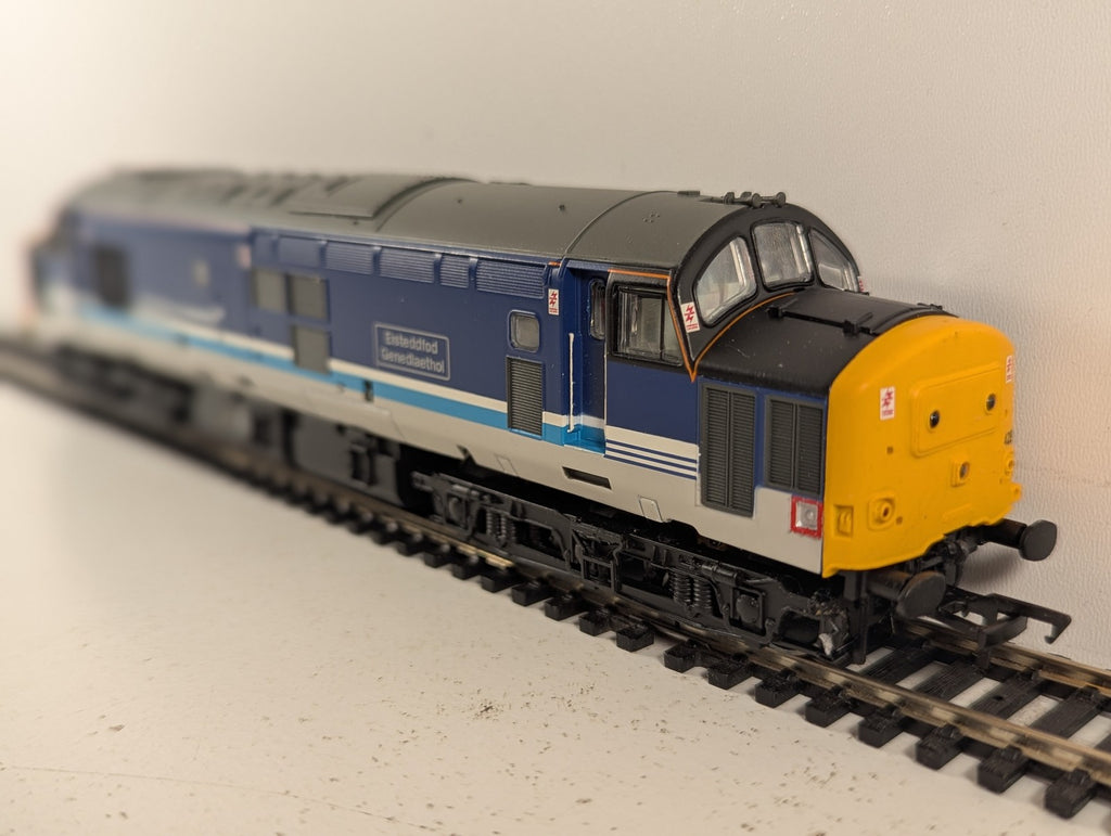 Bachmann OO Gauge Class 37/4 'Eisteddfod Genedlaethol' Locomotive 37429