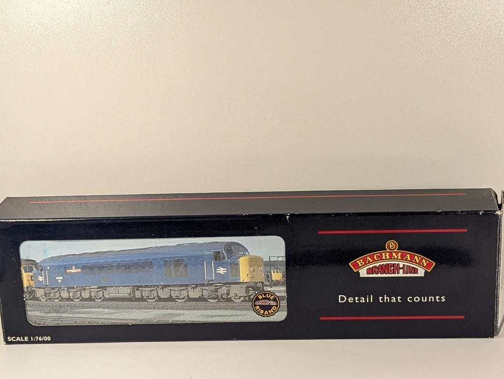 Bachmann OO Gauge Class 46 D163 Leicestershire & Derbyshire Yeomanry