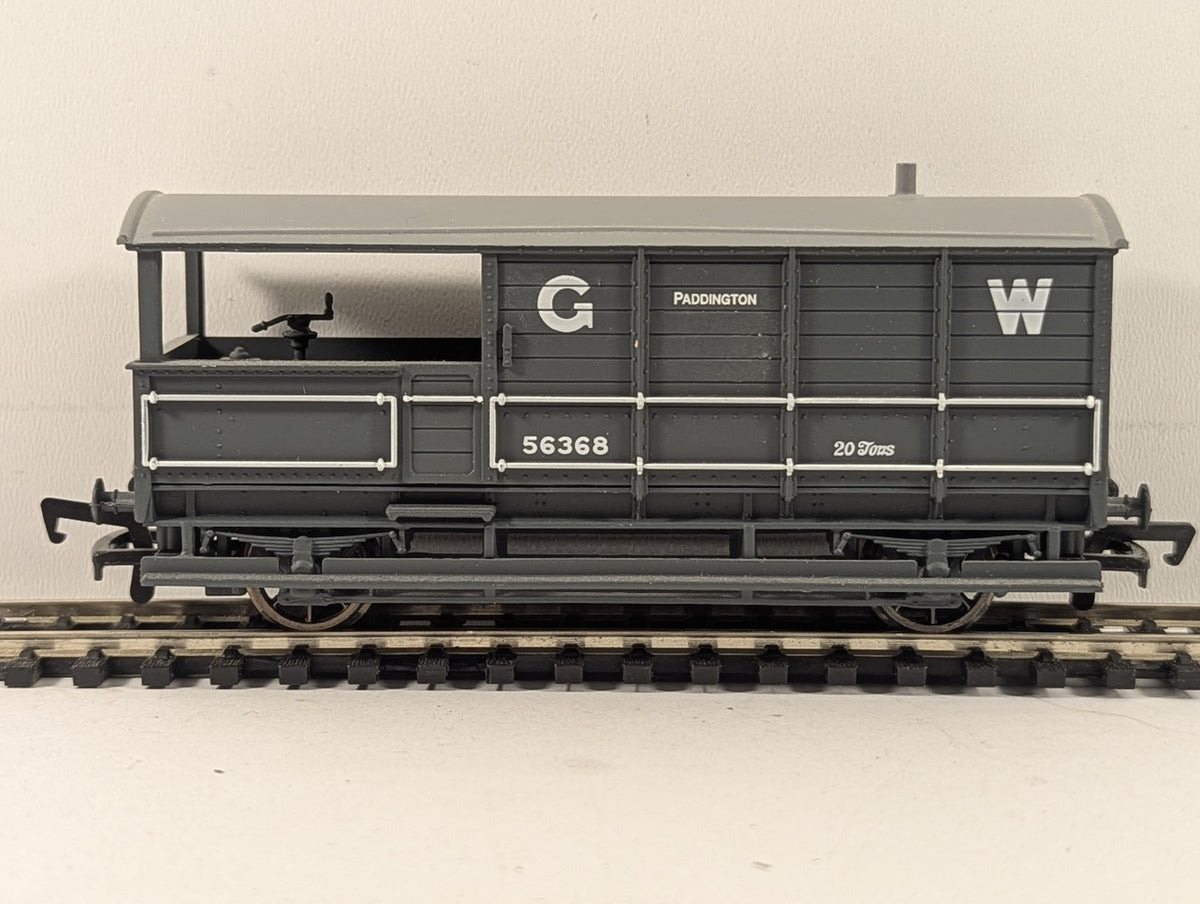 Hornby OO Gauge GWR Brake Van 56368 GWR Grey R.402