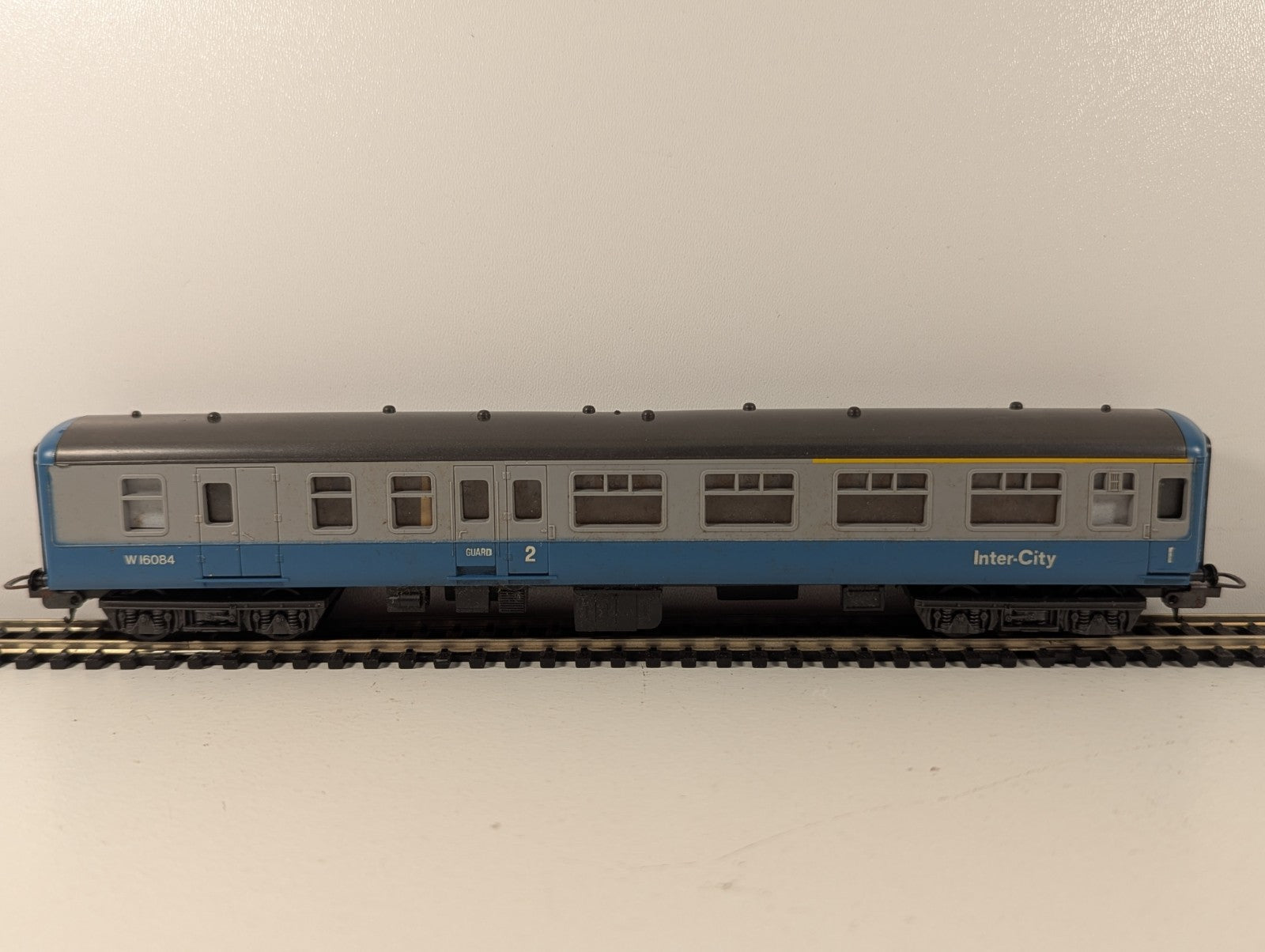 Lima HO Gauge BR Mk1 Brake Coach Blue & Grey