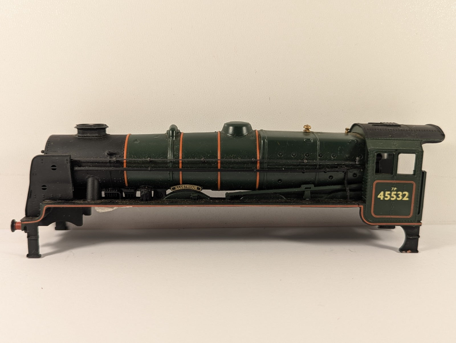 Bachmann OO Gauge LMS Jubilee Class 45532 Illustrious Body Shell - Spares/Repair