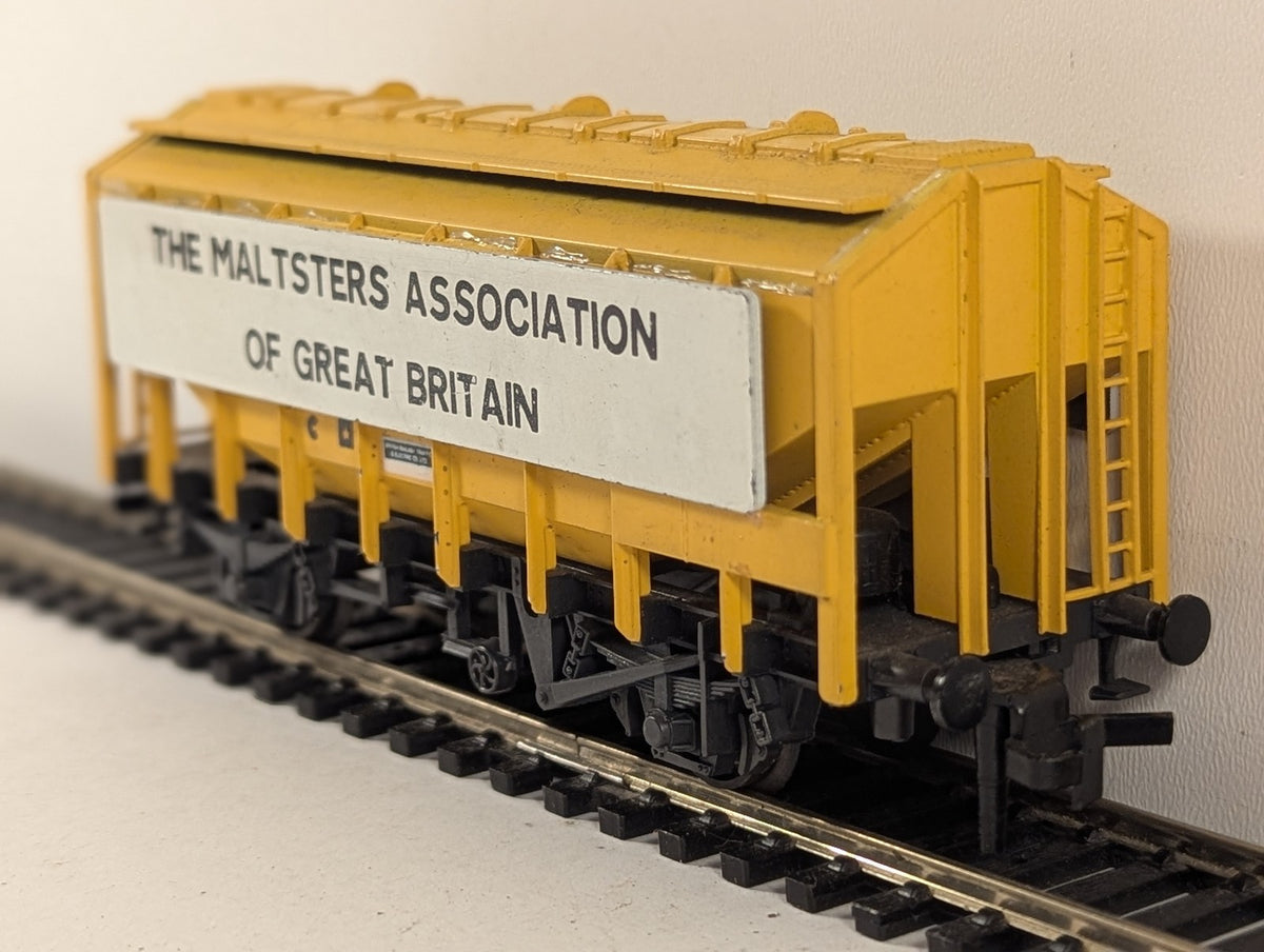 Tri-ang OO Gauge Maltsters Association Grain Wagon Hopper Wagon R218