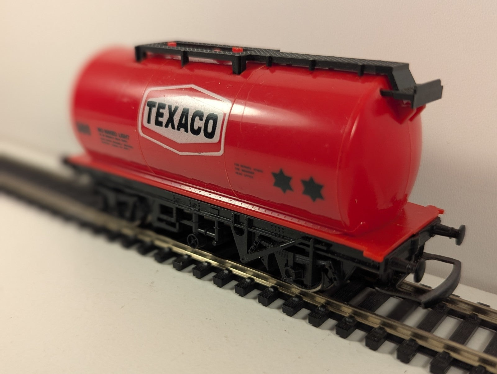 Hornby R184 OO Gauge Texaco Tank Wagon