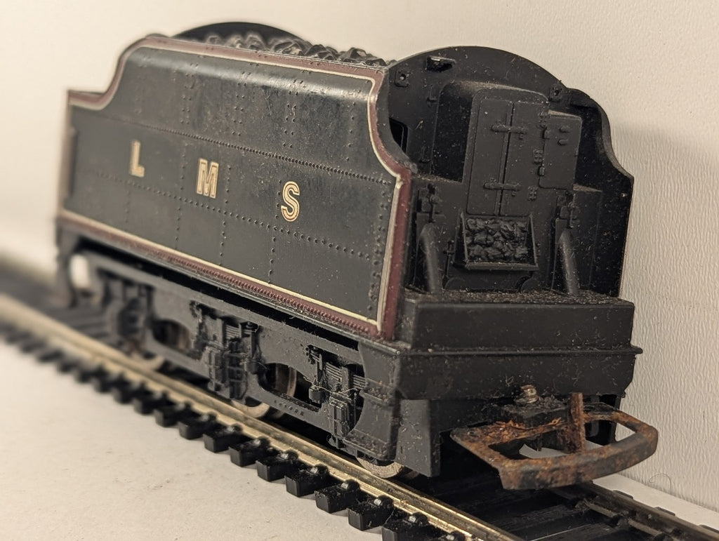 Mainline OO Gauge LMS Fowler 3500 Gallon 6-Wheel Tender LMS Black