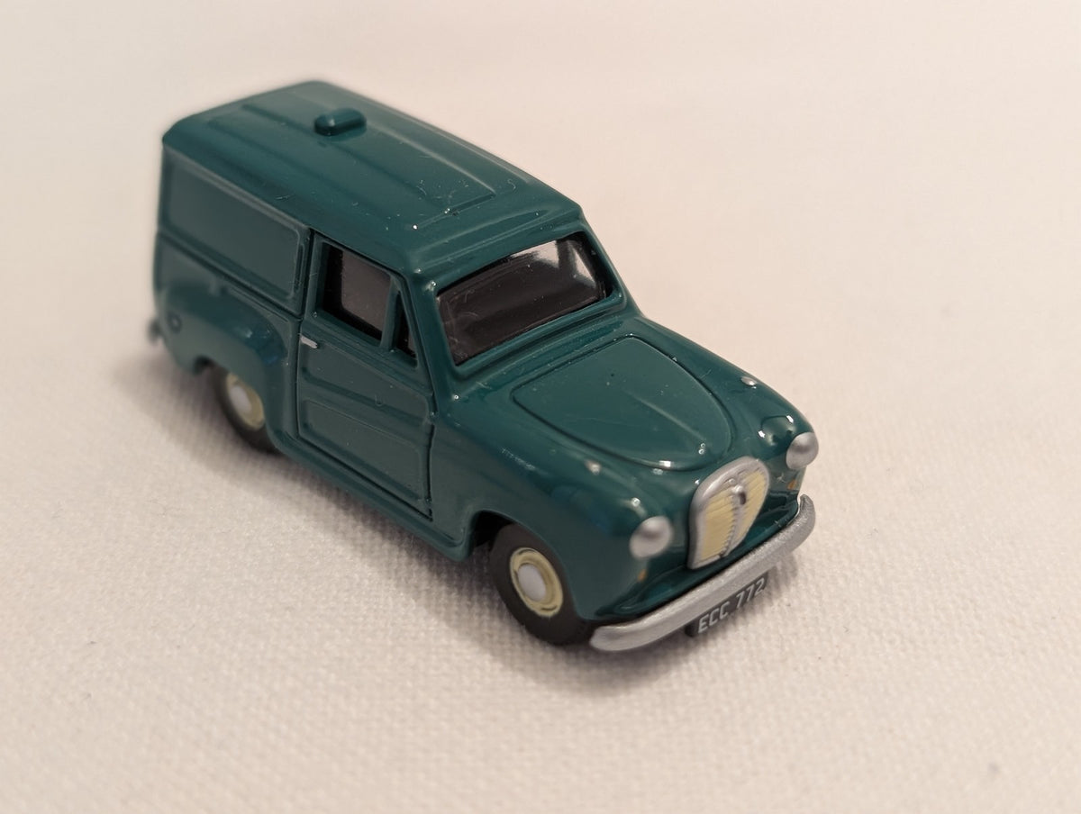 Classix 1:76 Scale Austin A30 Van Die-cast Vehicle ECC 772 Green