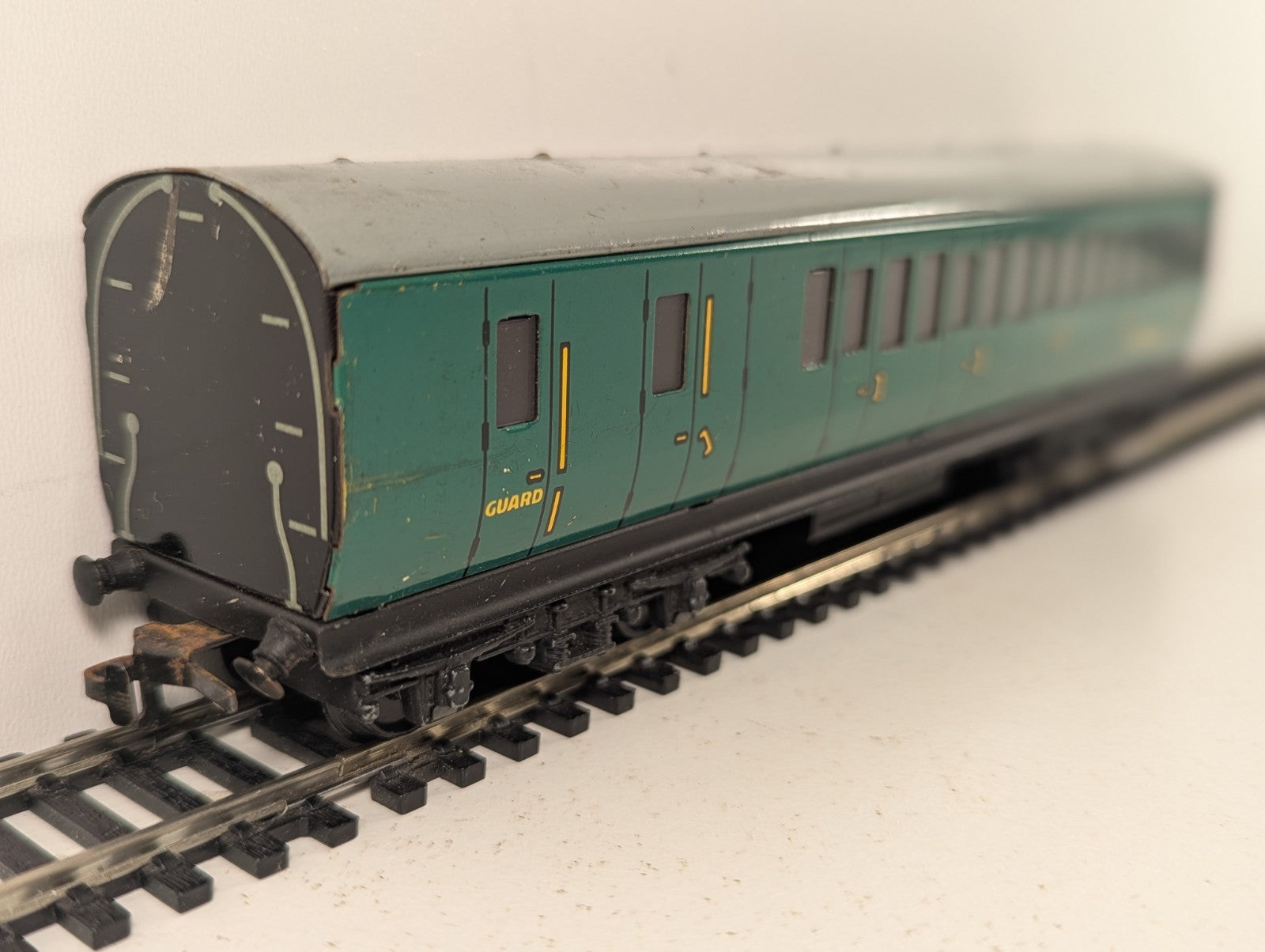 Hornby Dublo OO Gauge BR Southern Region Brake Second Corridor Coach