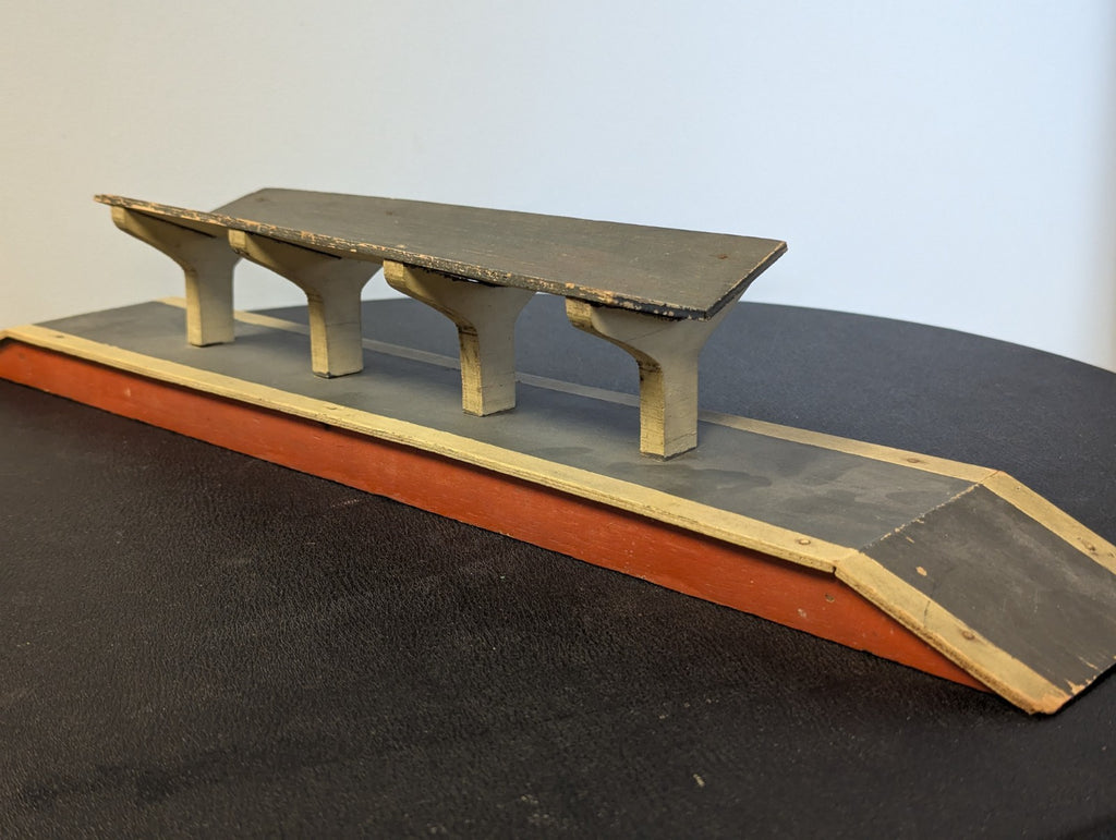 O Gauge Wooden Station Platform