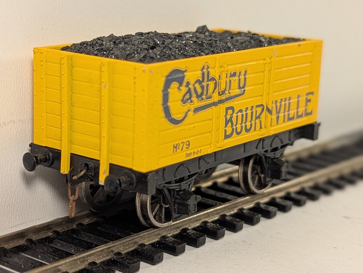 Dapol OO Gauge 7 Plank Open Wagon Goods Wagon 79 Cadbury Bournville Yellow
