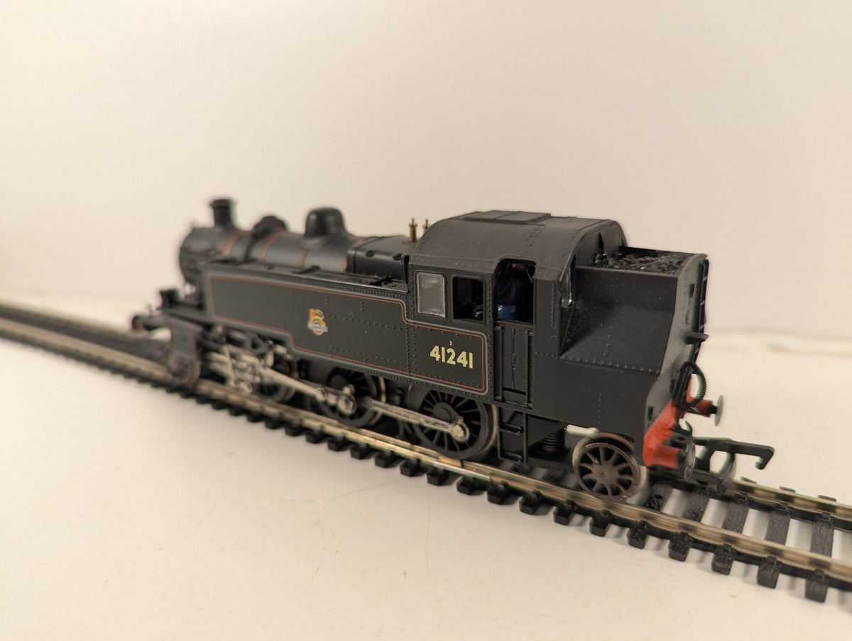 Bachmann Branchline Class 2MT Ivatt 2-6-2T BR Black Early Emblem