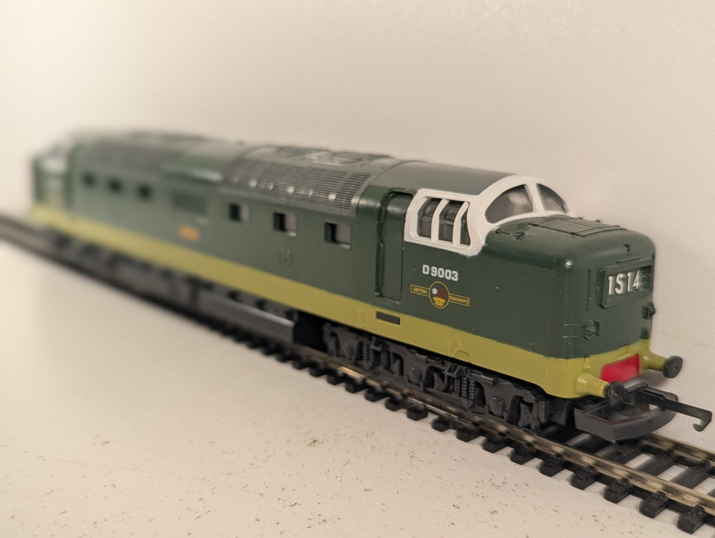 Lima OO Gauge Class 55 Deltic 'Meld' Diesel Locomotive D9003 BR Two-Tone Green