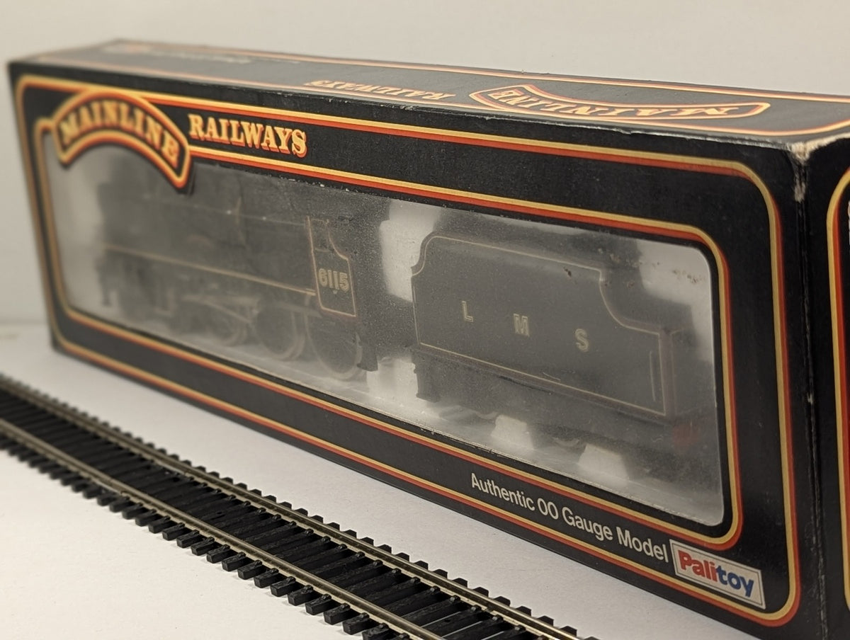 Mainline OO Gauge Rebuilt Scot Class 'Scots Guardsman' Steam Locomotive 6115