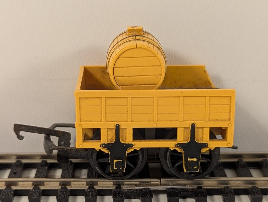 Tri-ang Hornby R652 OO Gauge Stevenson’s Rocket Tender