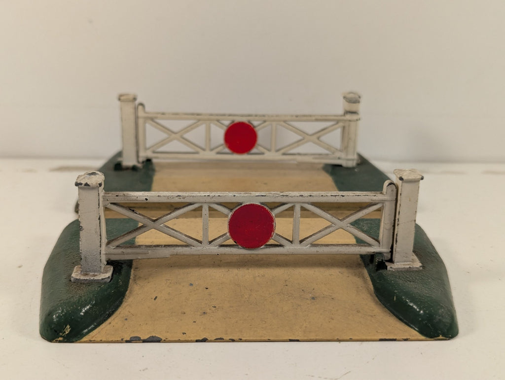 Hornby Dublo OO Gauge Level Crossing
