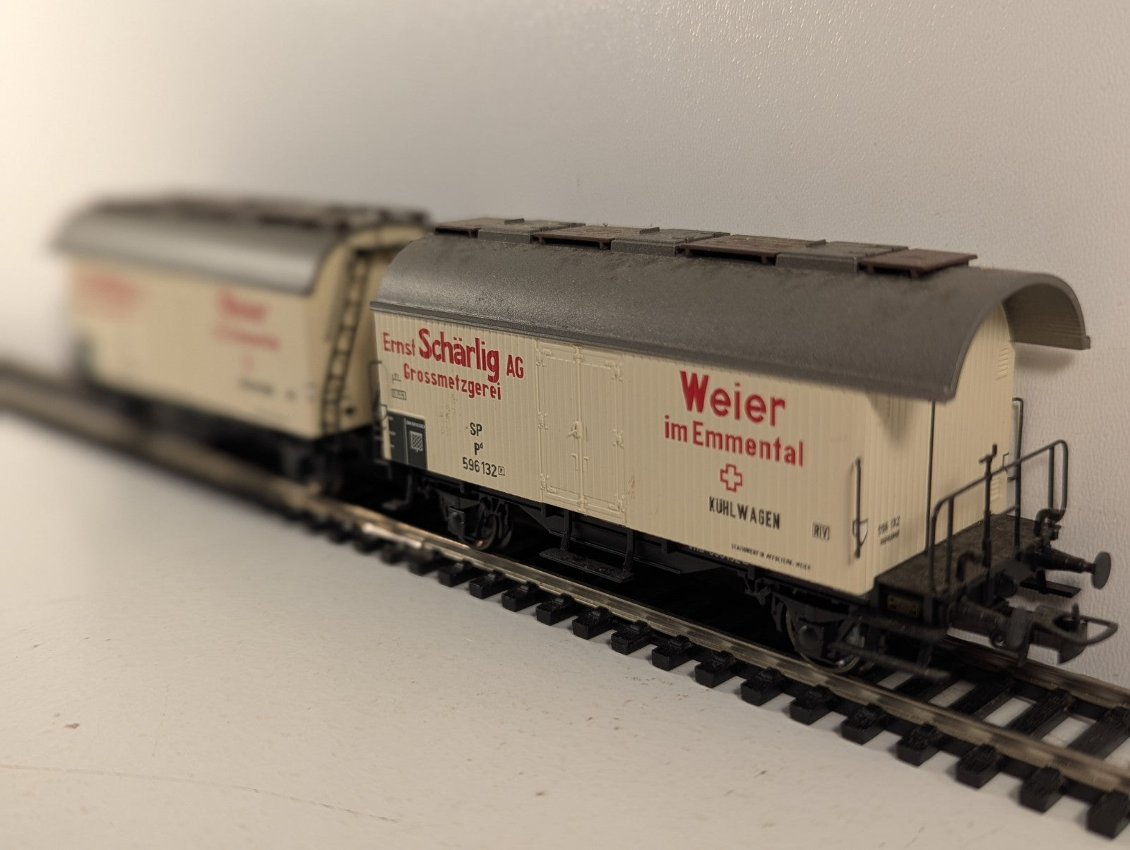Liliput L240151 HO Scale Ernst Schärlig AG Refrigerated Freight Wagon Twin Pack