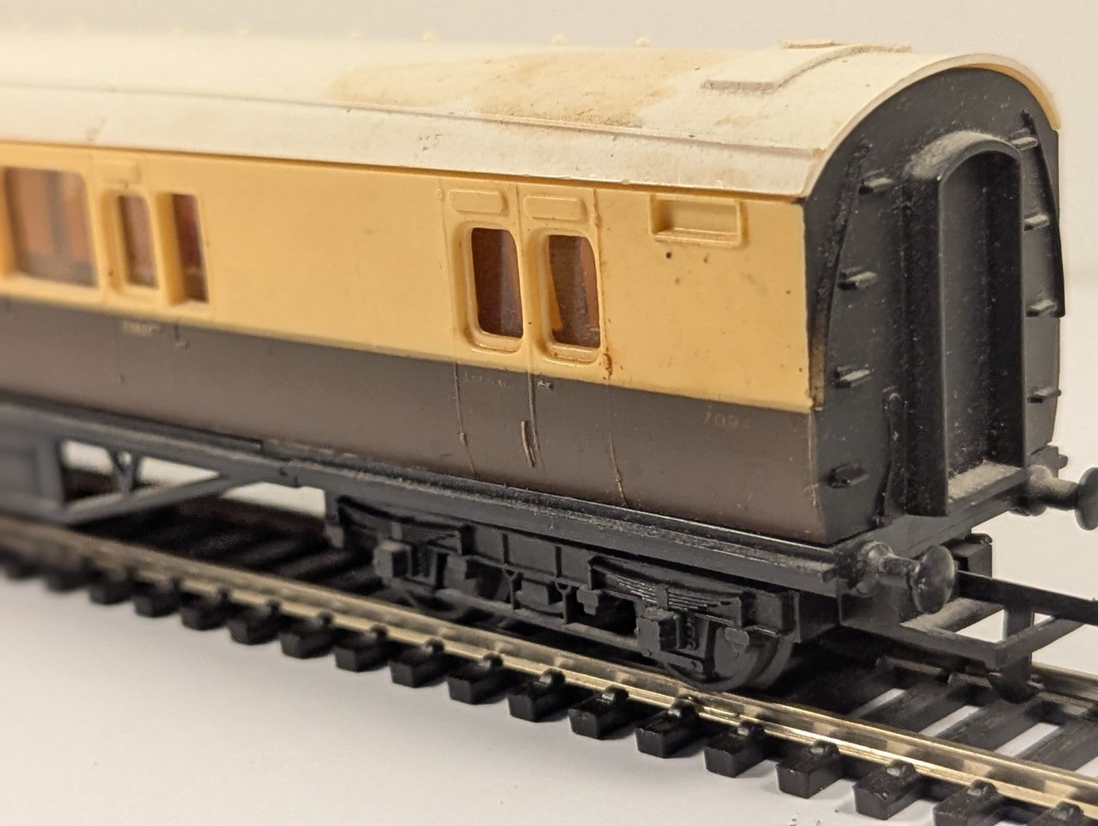 Grafar OO Gauge GWR Corridor Brake Coach