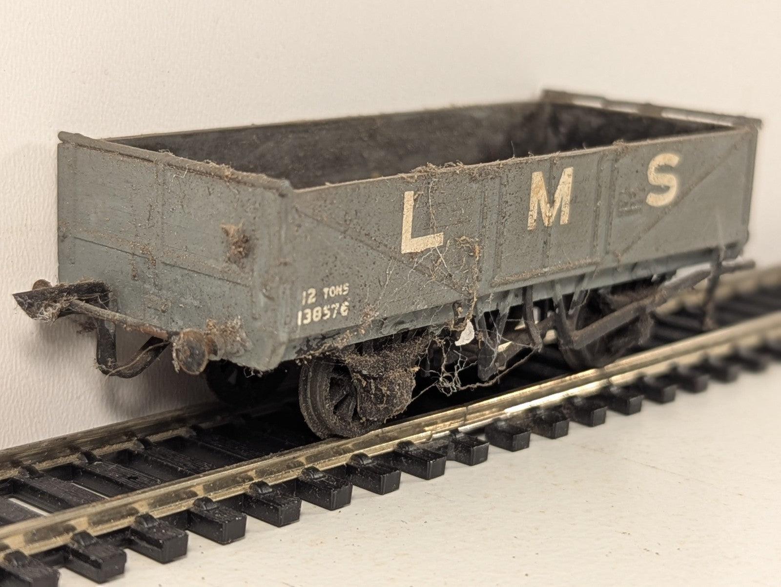 Kitbuilt OO Gauge 5 Plank Open Wagon Goods Wagon 138576 LMS Grey