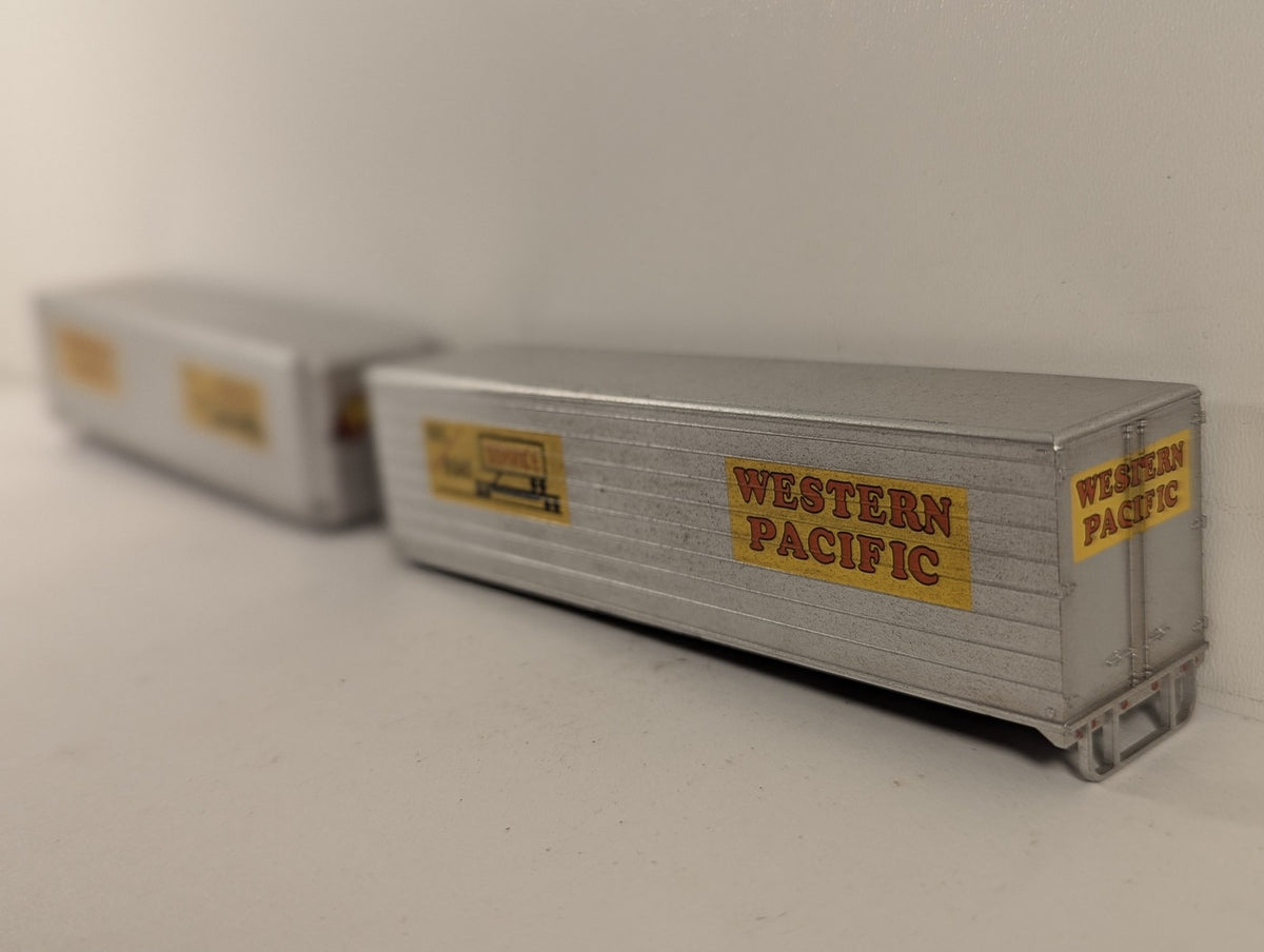 Walthers HO Gauge 89' F89F TOFC Flat TTX-Triple 28 with Western Pacific Trailers