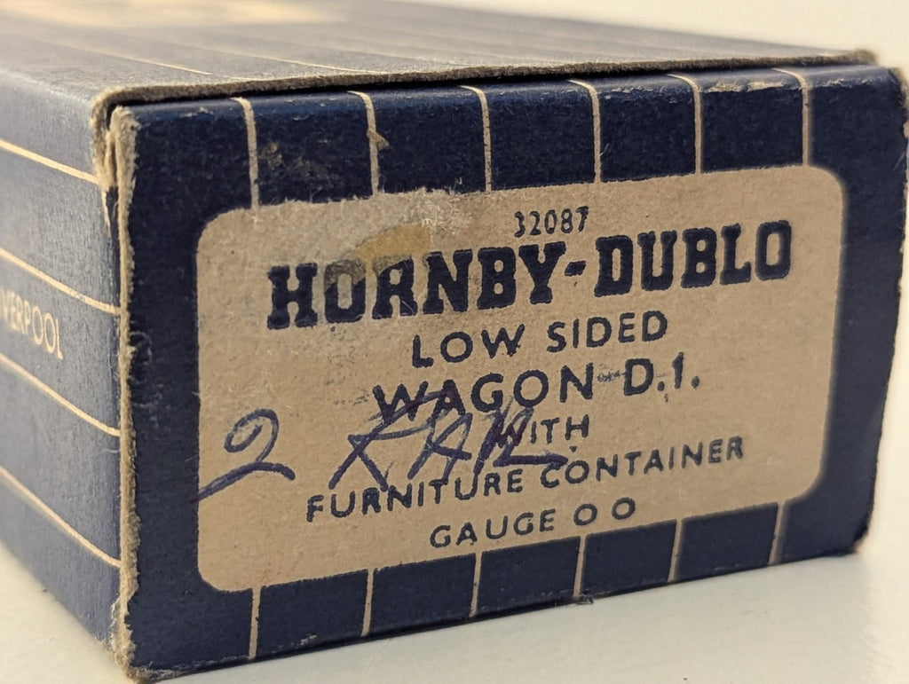 Hornby Dublo 32087 OO Gauge D1 Low-Sided Wagon with Furniture Container - Boxed