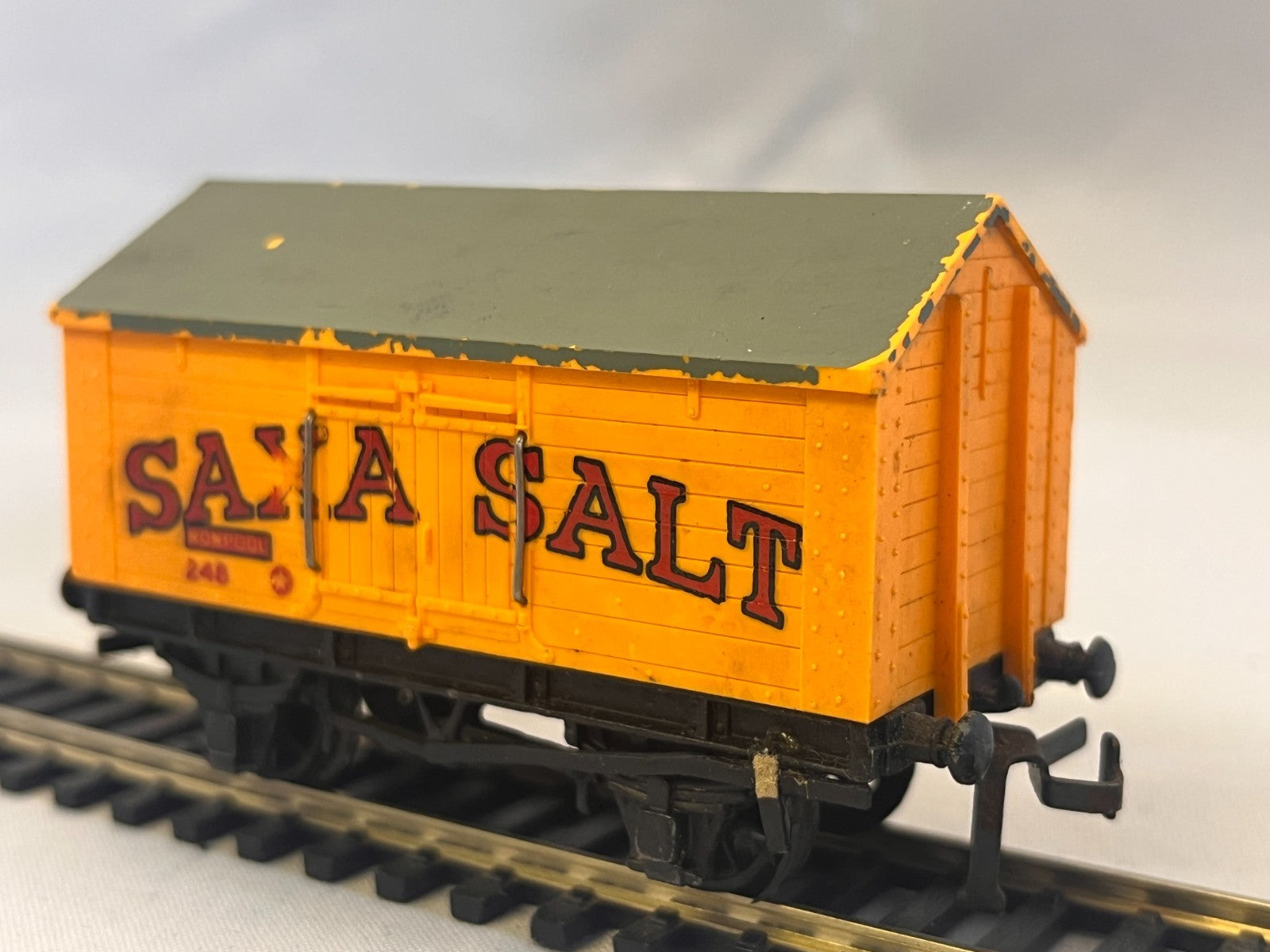 Hornby Dublo 4665 OO Gauge Saxa Salt Wagon