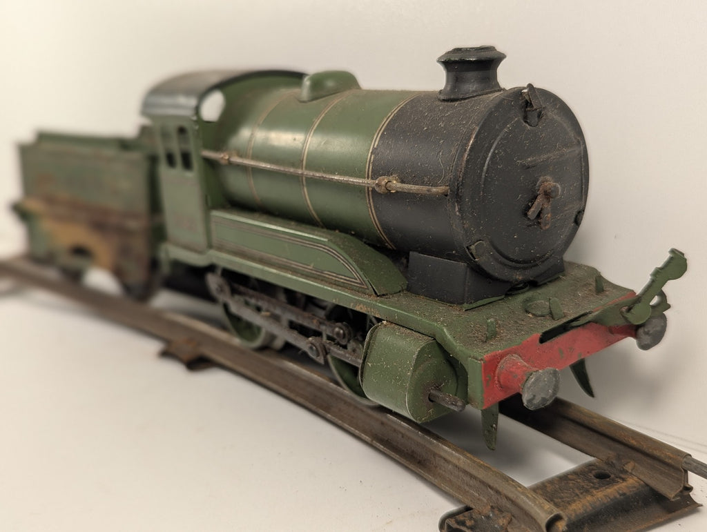 Hornby O Gauge No. 501 Locomotive and Tender Steam Locomotive 1842 LNER Green