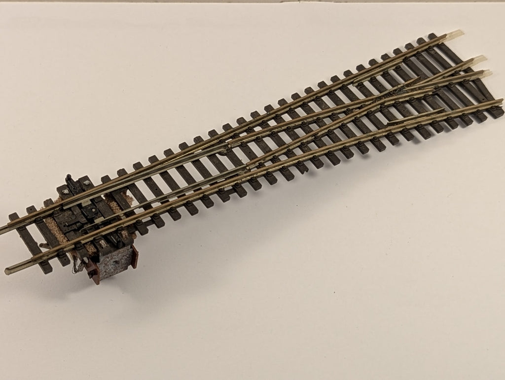 Peco OO Gauge Point with Point Motor