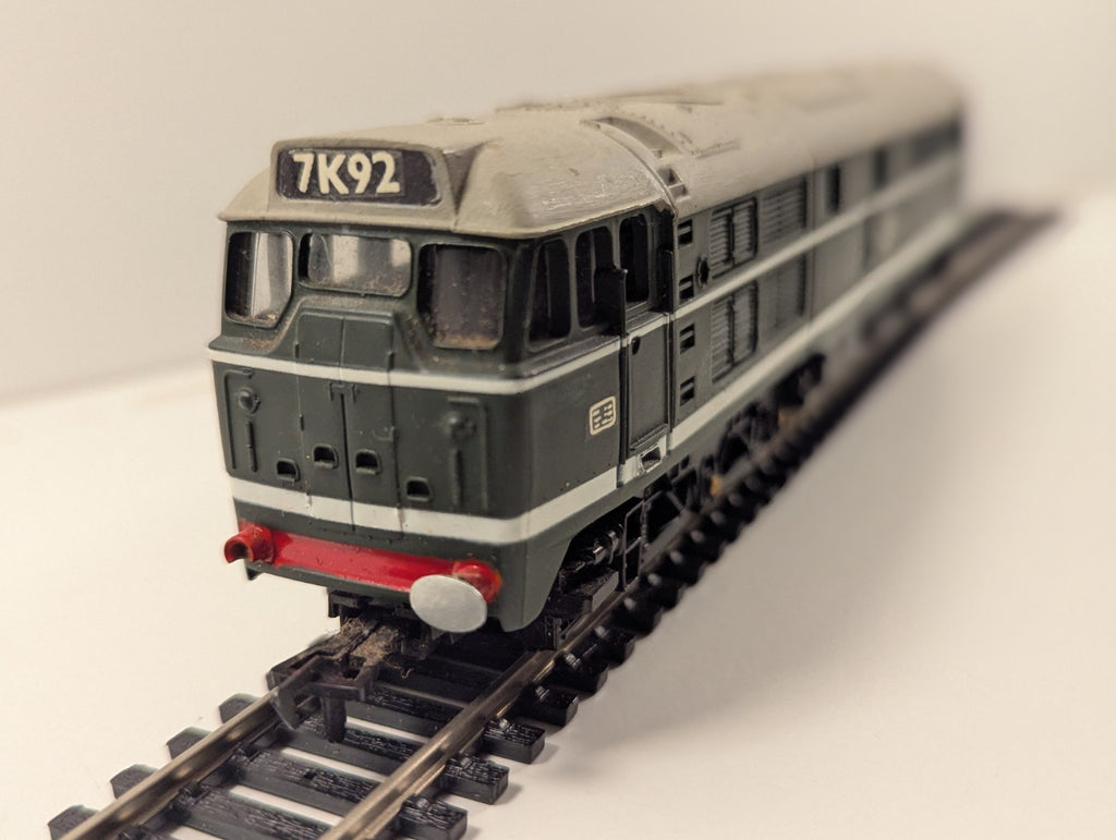 Airfix GMR OO Gauge BR Class 31 D5531 (Missing Buffer)