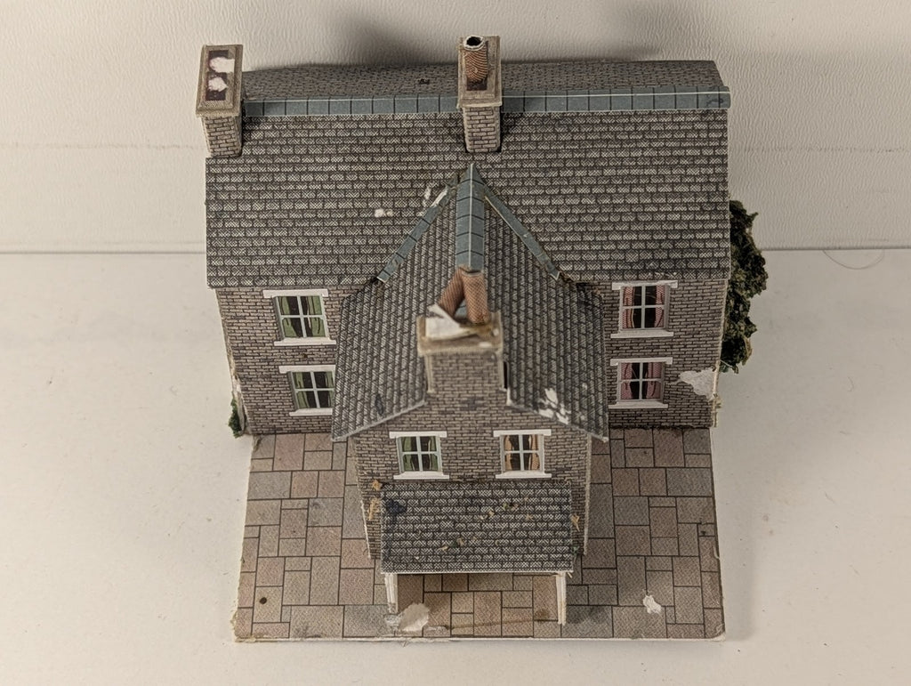Superquick N Gauge Two Grey Stone Cottages Building A6