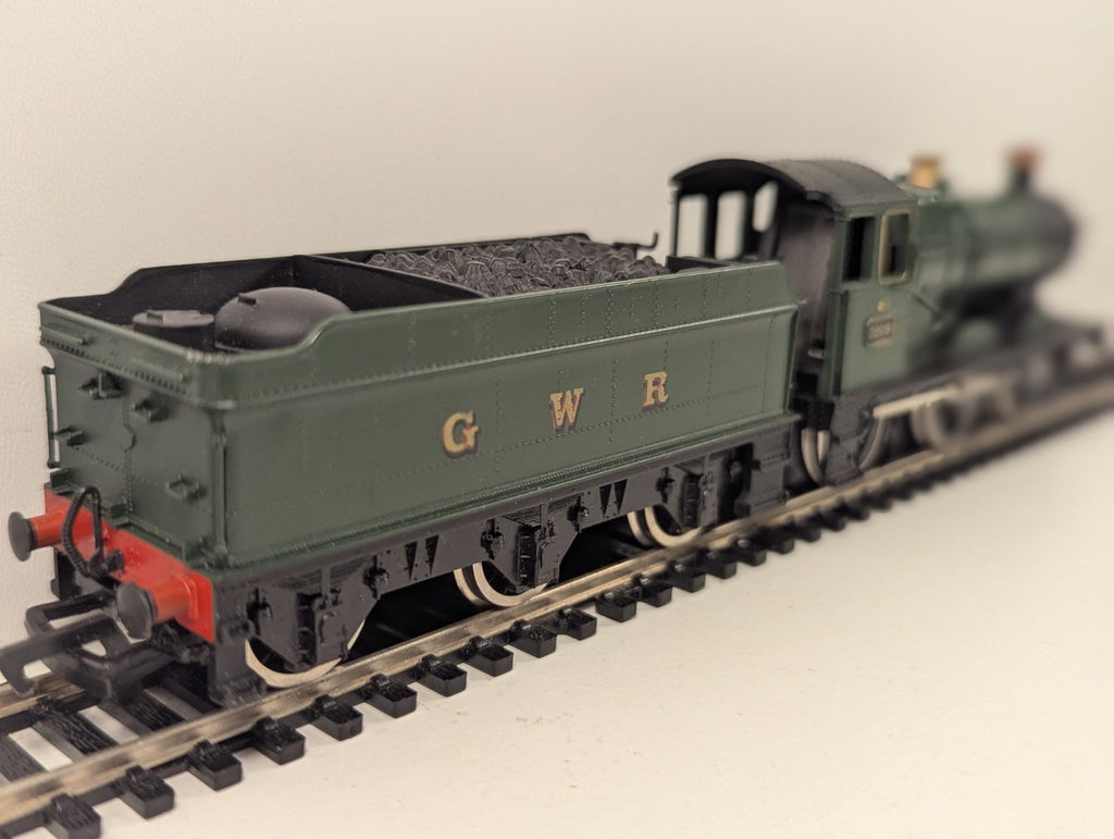 Mainline OO Gauge Collett Goods 2251 0-6-0 Steam Loco – Buffer Damage