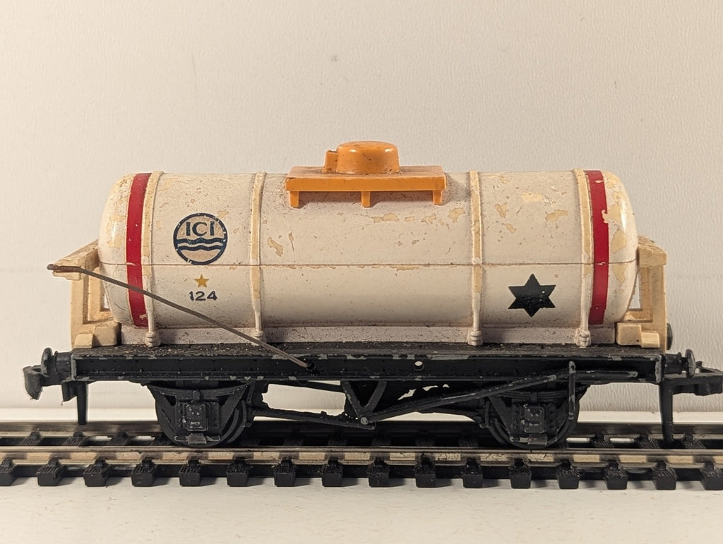 Hornby Dublo OO Gauge ICI Chemical Tank Wagon Goods Wagon 124 4658