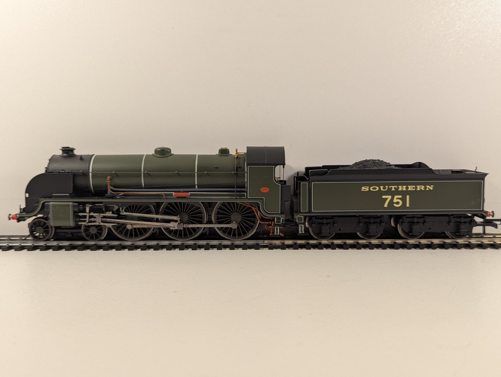 Hornby R2723X OO Gauge SR N15 "Etarre" DCC Fitted 4-6-0 - Boxed