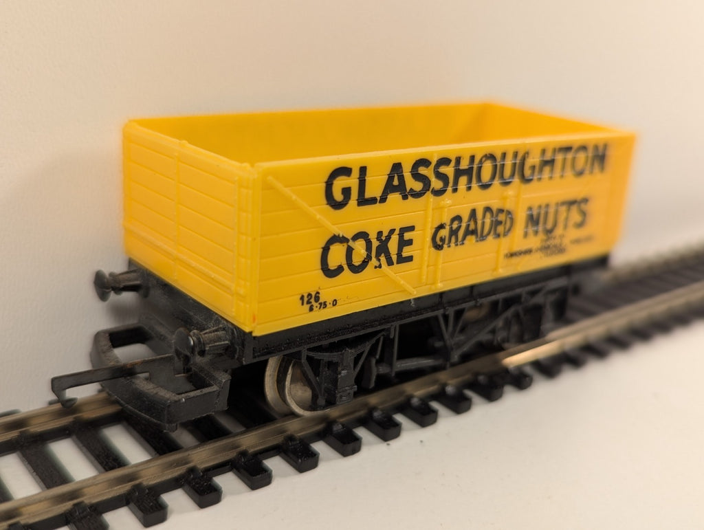 Lima 305612 7 Plank Open Wagon - Glasshoughton Coke Nuts