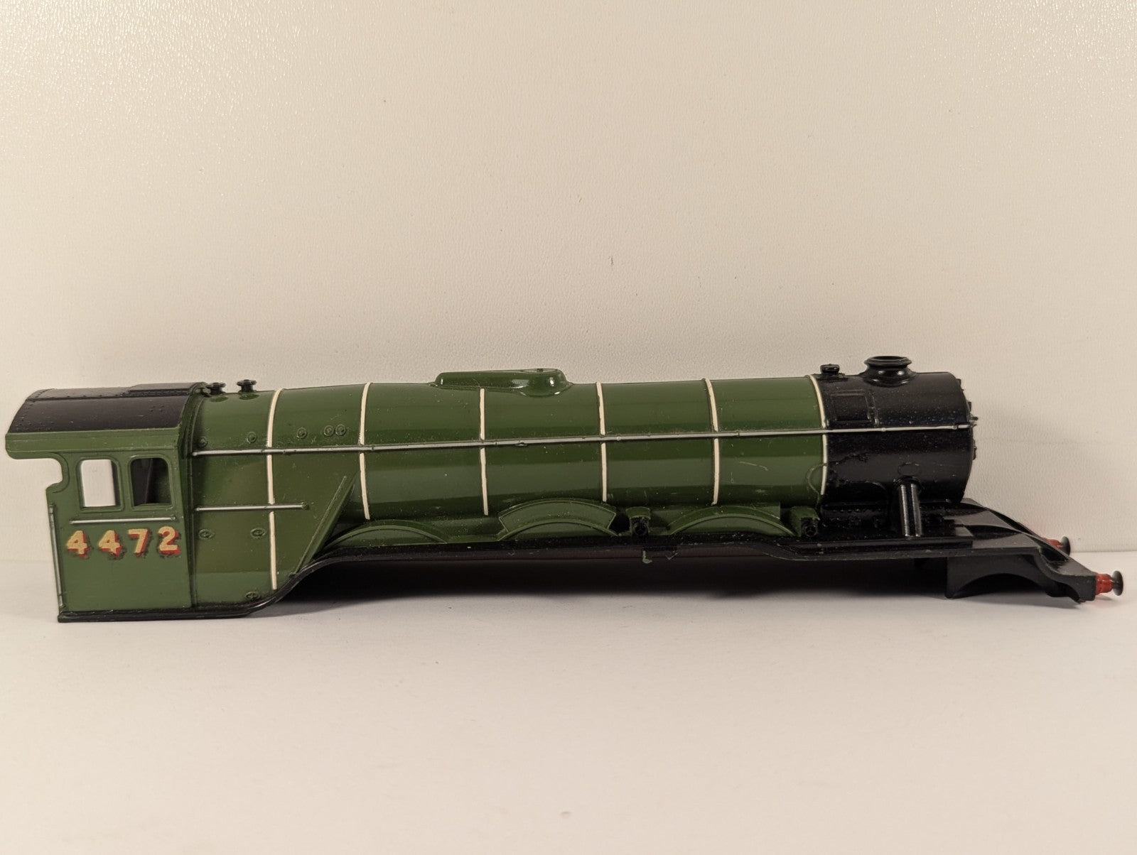 Tri-ang Hornby R850/5 OO Gauge Flying Scotsman Body Shell