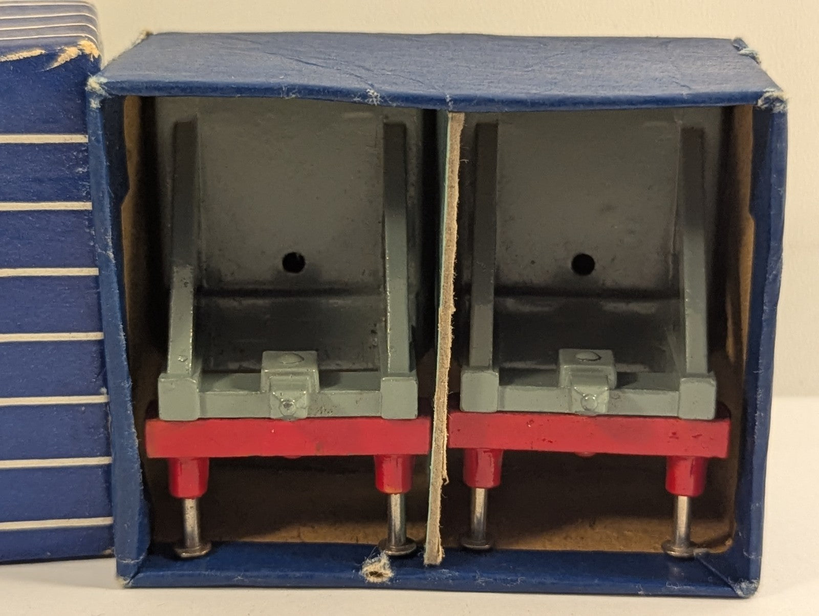 Hornby Dublo OO Gauge D1 Buffer Stops Pair Boxed