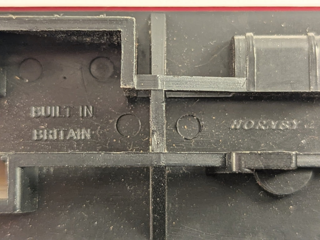 Hornby OO Gauge LMS Mk1 Corridor Full 3rd Coach