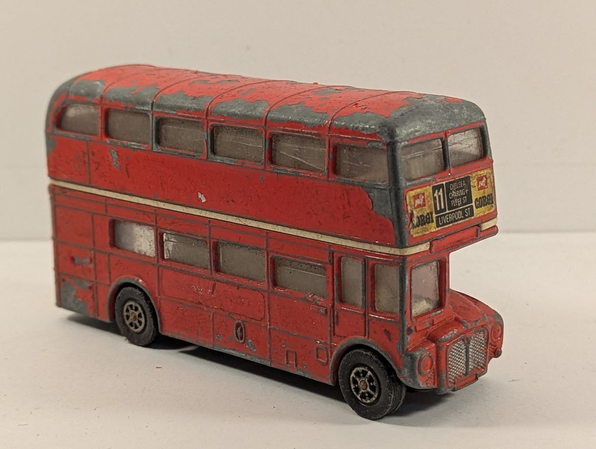 Corgi London Transport Routemaster Die-cast Model Bus 11 London Transport Red