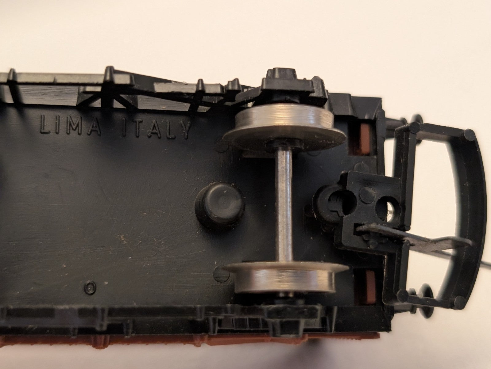 Lima OO Gauge 12 Ton Box Van Goods Wagon M3245 Michelin