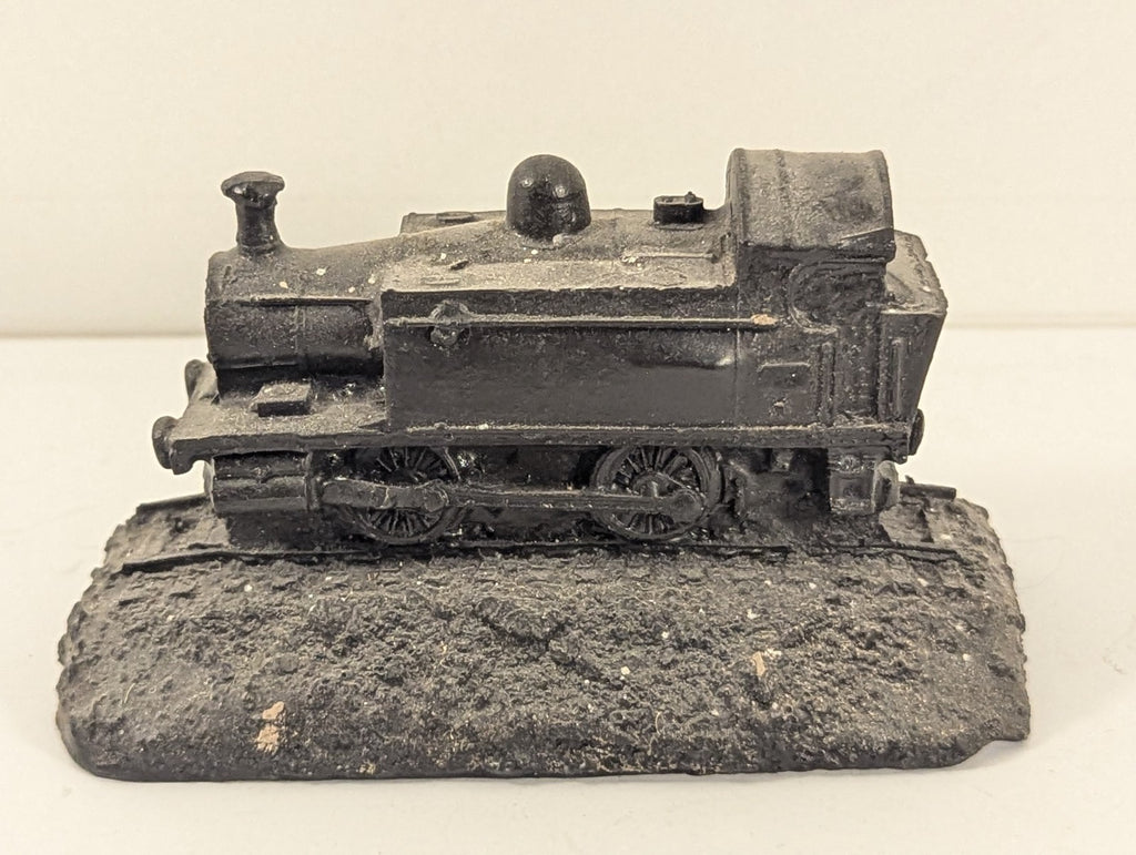 Kingmaker Handmade Coal Sculpture Dock Tank Engine Ornament