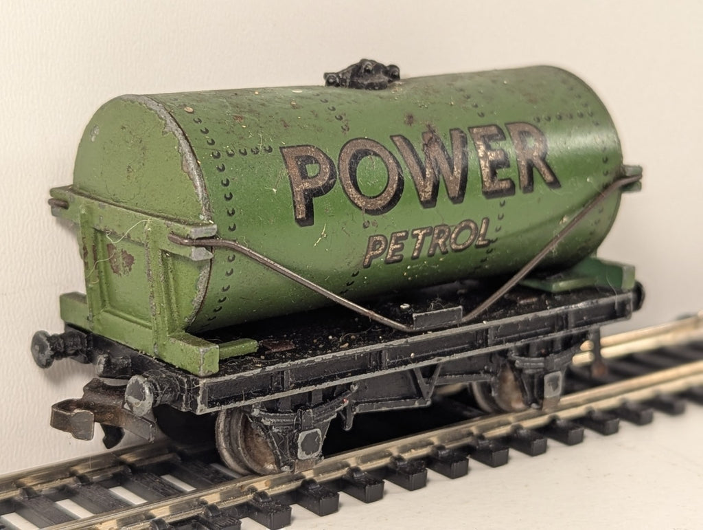 Hornby 32080 OO Gauge Power Petrol Tank Wagon