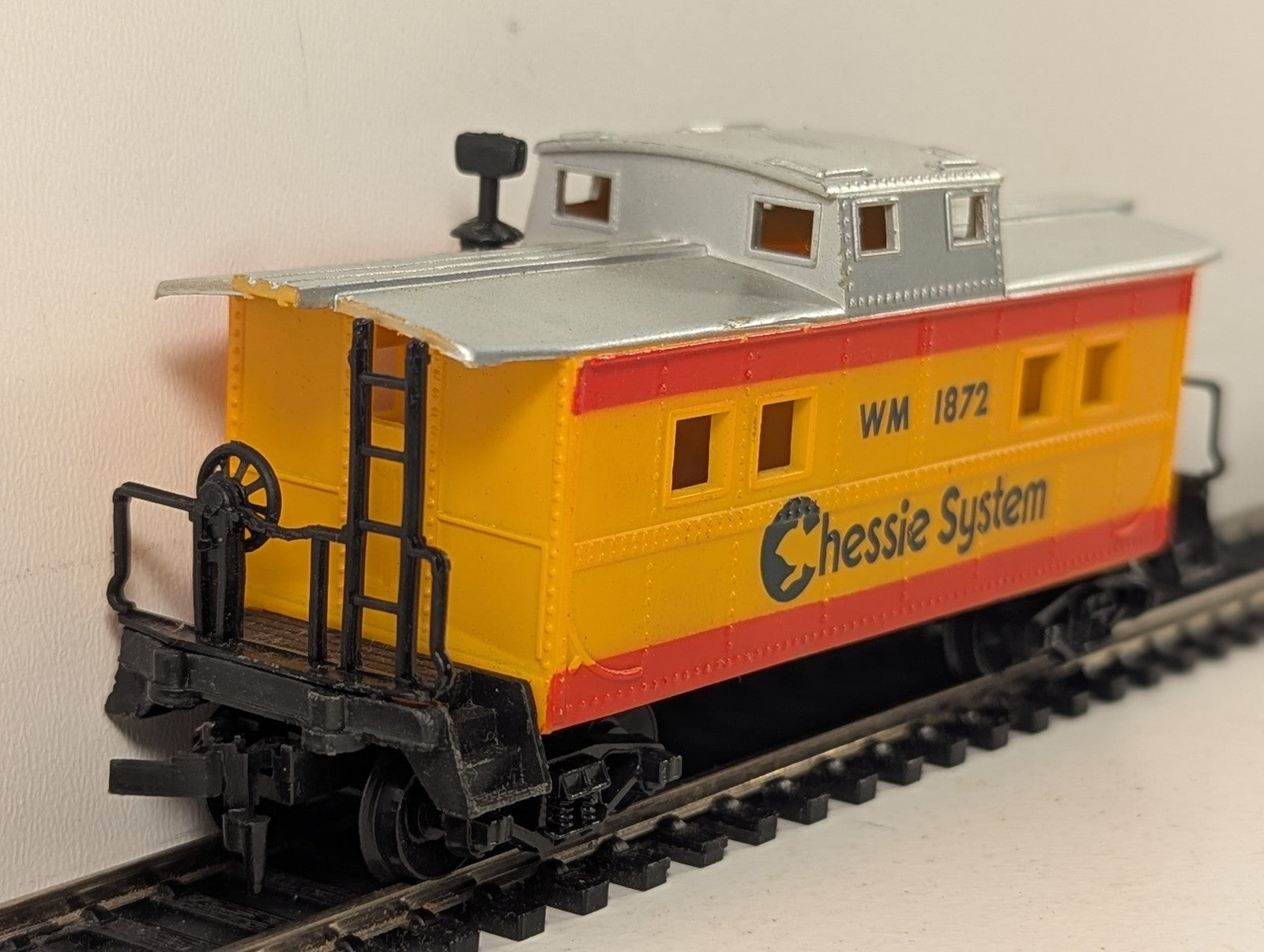 Life-Like HO Gauge 8-Wheel Caboose WM 1872 Chessie System (Western Maryland)